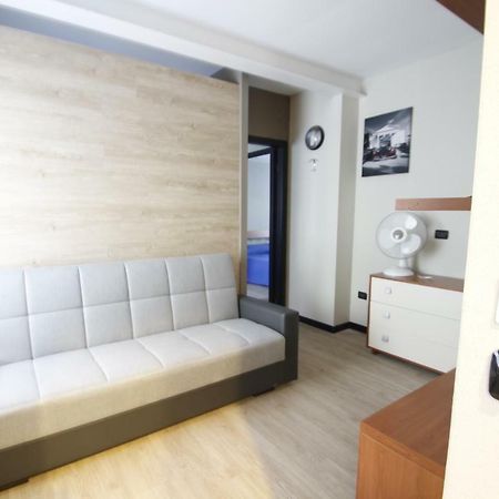 シルミオーネ La Casa Del Lago Bed & Breakfast エクステリア 写真
