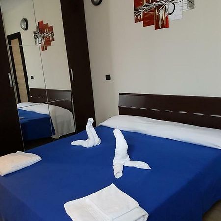 シルミオーネ La Casa Del Lago Bed & Breakfast エクステリア 写真