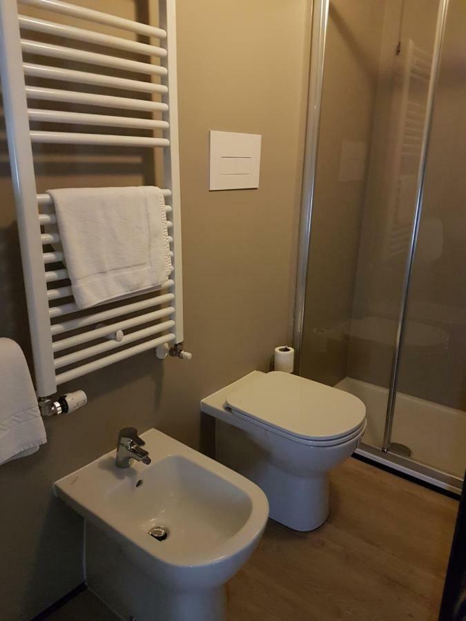 シルミオーネ La Casa Del Lago Bed & Breakfast エクステリア 写真
