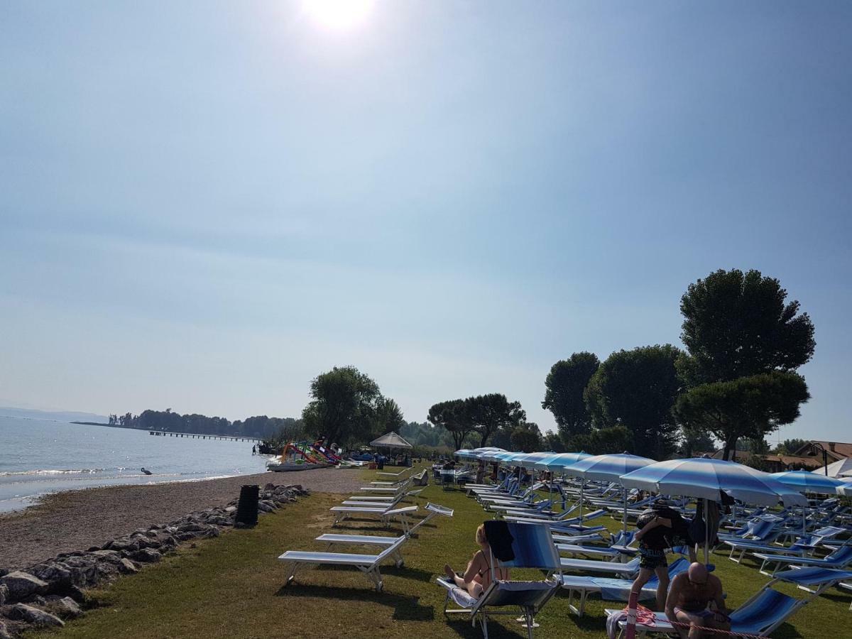 シルミオーネ La Casa Del Lago Bed & Breakfast エクステリア 写真
